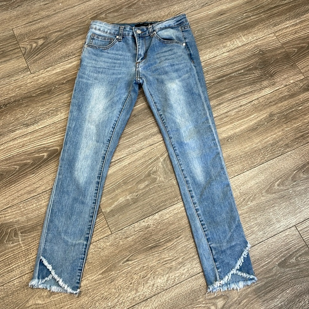 Girls light wash Joe’s Jeans Size 14